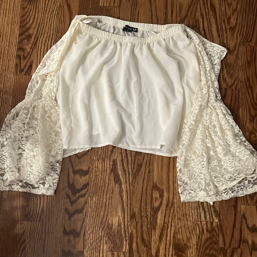 Women’s Double Zero off the should lace long sleeve white top